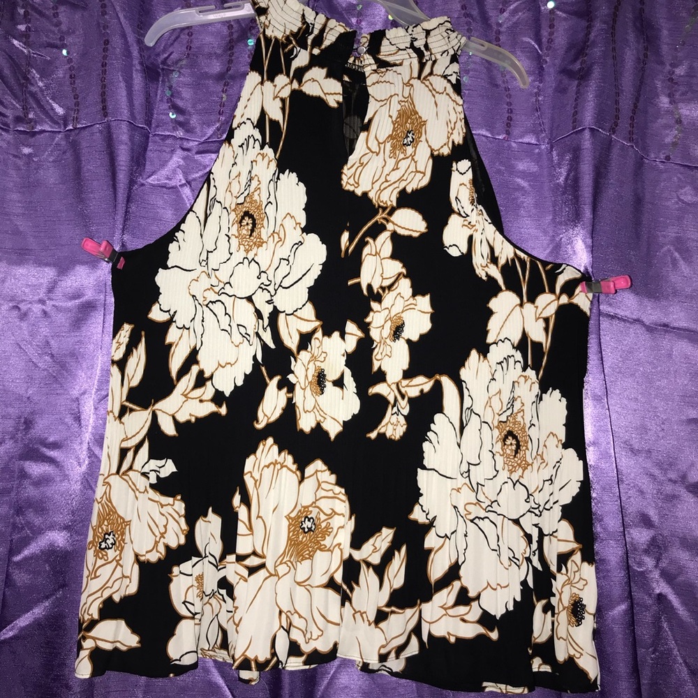White Flower top